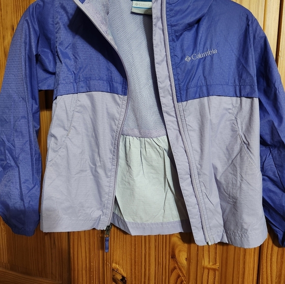 Girls Colombia wind breaker - Picture 4 of 7